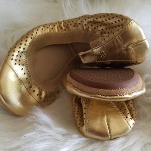 Yosi Samra gold flat shoes